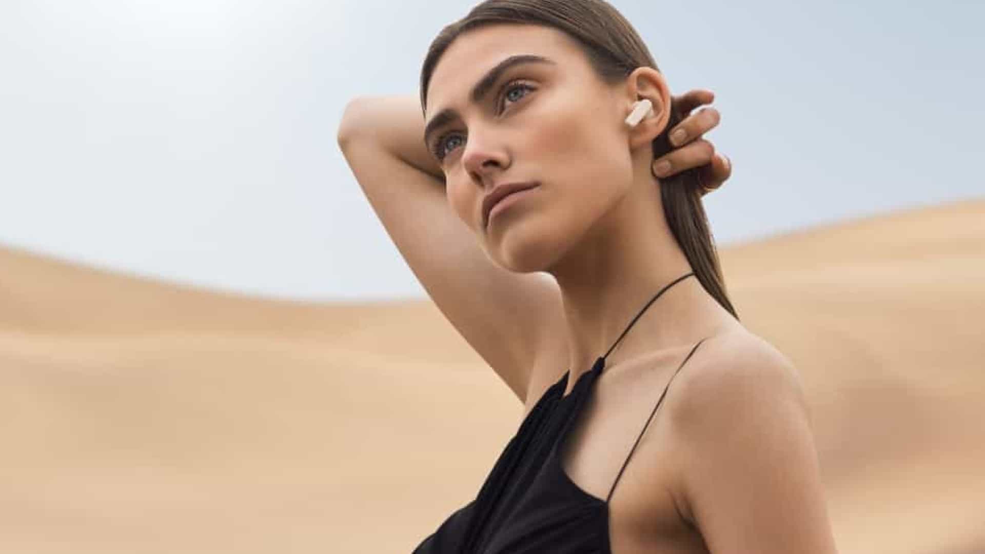 Phones sem fios que podem ser carregados com energia solar