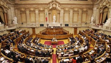 Parlamento volta a discutir 25 dias de ferias